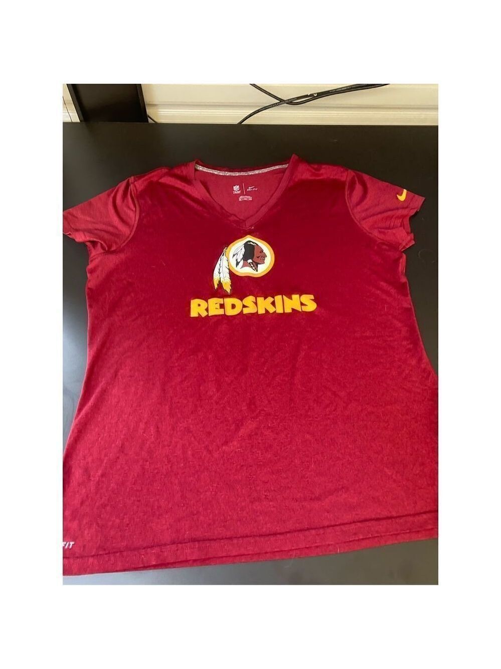 NFL Nike Dri Fit Redskins T shirt